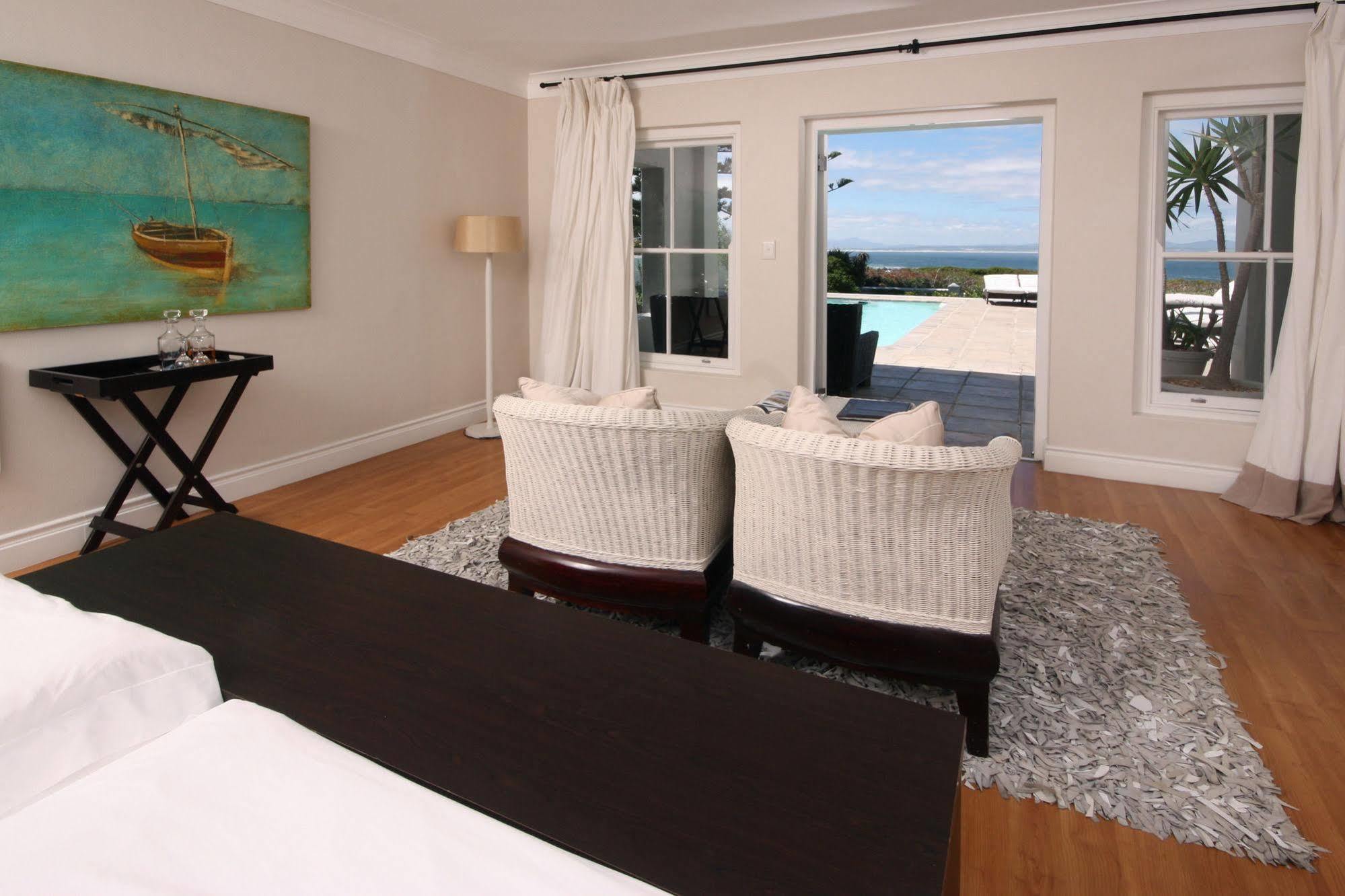 Ocean Eleven Guesthouse Hermanus Exterior foto